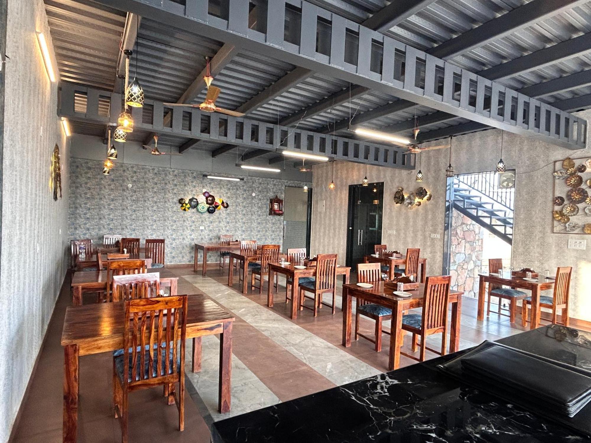 Royal Rajasthan Resort Sikar ภายนอก รูปภาพ